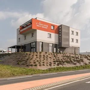 https://lhorizon-saint-symphorien-sur-coise.hotels-rhonealpes.com